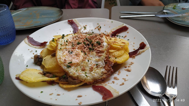 La Vinya,Tapes I Vins.