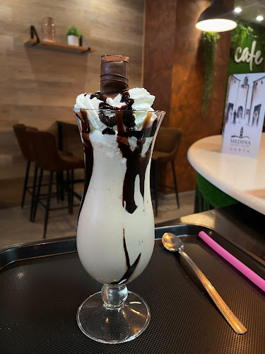 Medina, Bocatería & Cafetería